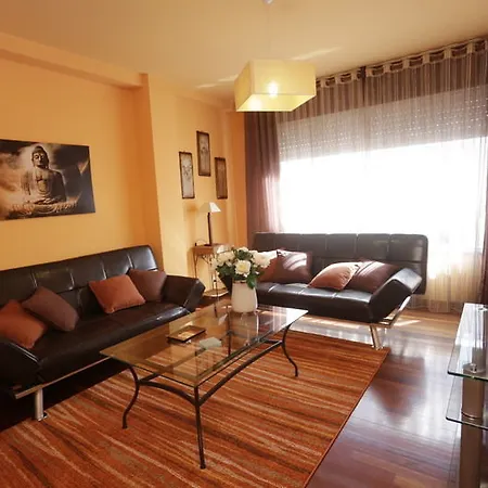 Apartment In Santiago De Compostela 100068 * سانتياغو دي كومبوستيلا