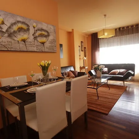شقة Apartment In Santiago De Compostela 100068